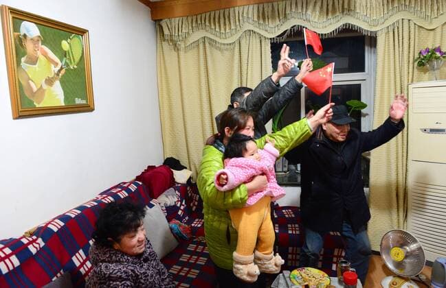WUHAN, CHINA - JANUARY 25: (CHINA OUT) Li Na s grandfather Li Longli (R) and other family members celebrate at home after Li Na won Australian Open on January 25, 2014 in Wuhan, Hubei Province of China.  CFP000001448431478 