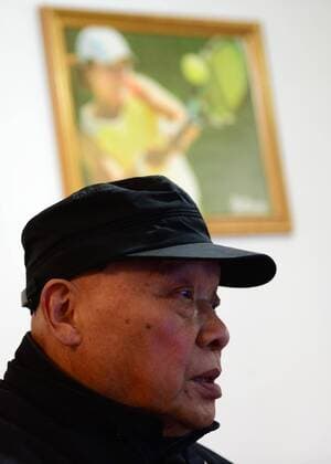 WUHAN, CHINA - JANUARY 25: (CHINA OUT) Li Na s grandfather Li Longli watches live broadcast of Australian Open women s final match of Li Na on January 25, 2014 in Wuhan, Hubei Province of China.  CFP1551 