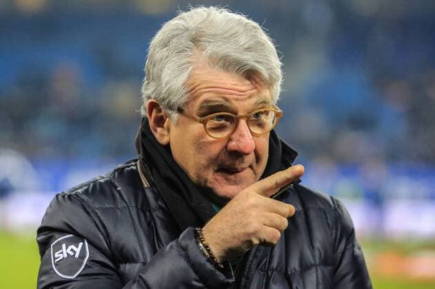 Deutschland, Hamburg , Imtech Arena, Fussball, 1. Bundesliga, Saison 2013 2014 , Hamburger SV - FC Schalke 04 , Moderator Marcel Reif (SKY)