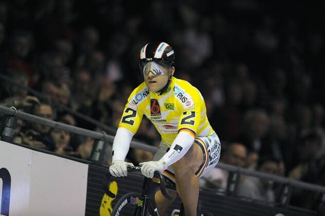Robert FÖRSTEMANN ( Deutschland Greiz ) konzentriert sich auf die letzte entscheidende Runde - Aktion - Rennszene - Querformat - quer - horizontal - Veranstaltung Event: 103. Berliner Sechstagerennen 2014 - Ort Location: Velodrom Berlin - Deutschland Germany - Europa Europe - Date Datum: 27.01.2014