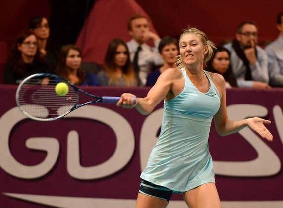Maria Sharapova (RUS) in Aktion. Open GDF Suez, 2014, Paris, Frankreich.