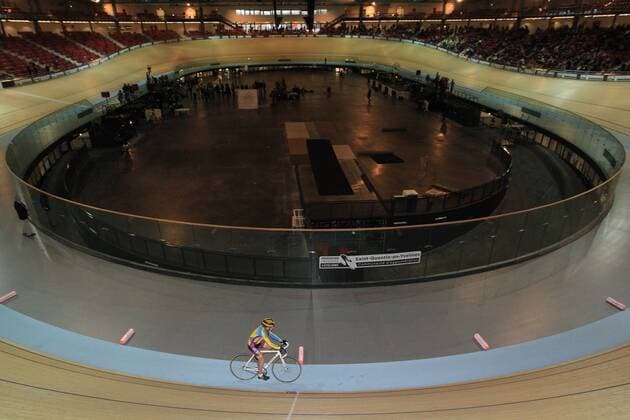 Robert Marchand bricht mit 102 Jahren seinen eigenen Weltrekord in der Altersgruppe über Hundert RADSPORT : Rekord im Velodrome National de Saint Quentin in Yvelines - 31 01 2014 PatrickPichon Panoramic 