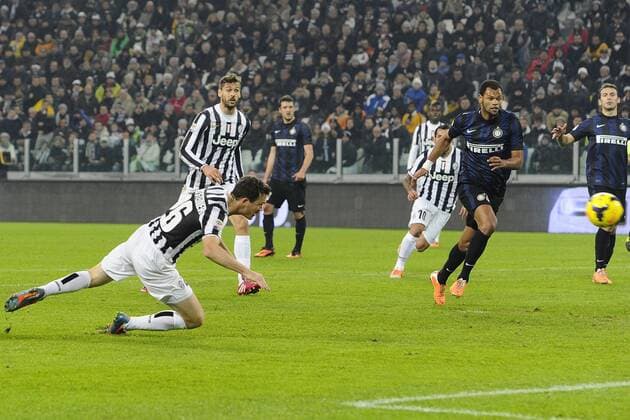 Torino 02 02 2014 - campionato di calcio serie A Juventus Turin - Inter Mailand: Stephan Lichtsteiner 