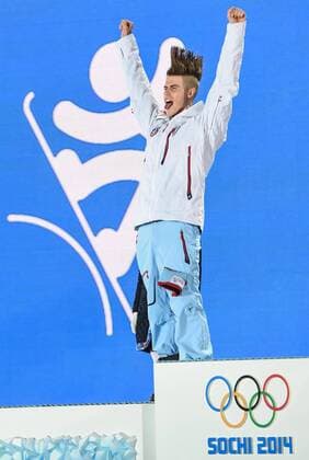 (140208) -- SOCHI, Feb. 8, 2014 (Xinhua) -- Silver medalist Staale Sandbech of Norway poses on the podium during the victory ceremony for the men s snowboard slopestyle at the Sochi 2014 Winter Olympic Games in Sochi, Russia, Feb. 8, 2014. (Xinhua Wang Haofei) (SP)OLY-RUSSIA-SOCHI-MEN S SNOWBOARD SLOPESTYLE-VICTORY CEREMONY 