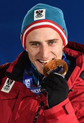 (140209) -- SOCHI, Feb. 9, 2014 (Xinhua) -- Gold medalist Matthias Mayer of Austria poses on the podium during the victory ceremony for the men s downhill of Alpine Skiing event at the Sochi 2014 Winter Olympic Games in Sochi, Feb. 9, 2014. (Xinhua Wang Haofei) (SP)OLY-RUSSIA-SOCHI-ALPINE SKIING-MEN S DOWNHILL-VICTORY CEREMONY 