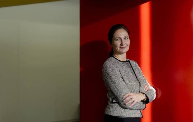 Die ehemalige deutsche Eisschnellläuferin Karin Enke, aufgenommen im Deutschen Hygienemuseum in Dresden am Donnerstag (30.01.14), Sie ist durch mehrfache Ehen unter verschiedenen Namen bekanntgeworden: ab 1981 als Karin Busch - Enke, ab 1984 als Karin Kania, nach dem Ende ihrer Karriere 1988 als Karin Enke-Richter. RM001