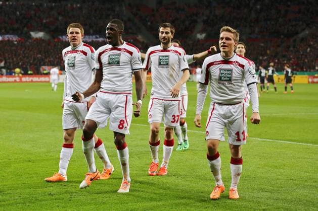 vl: Dominique Heintz 33 (1. FC Kaiserslautern), Mohamadou Idrissou 8 (1. FC Kaiserslautern), Markus Karl 37 (1. FC Kaiserslautern) und der Torschütze zum 1:0 Ruben Jenssen 11 (1. FC Kaiserslautern) beim Torjubel, Emotion, Freude, Glueck, Positiv Bayer 04 Leverkusen vs 1. FC Kaiserslautern --- Fussball --- DFB - Pokal Viertelfinale --- 12.02.2014 EP_JSE