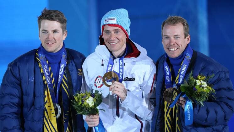 Sotschi, Olympia, Olympische Winterspiele 2014, Olympic winter games, sochi, 12.02.2014, Podium, Siegerehrung, Medals Ceremony, Medals Plaza, Sotschi, Cross Country Ski Sprint Männer, Cross Country skiing mens Sprint free, Teodor Peterson, Schweden, Silber, Ola Vigen Hattested, Gold, Emil Jönsson, Schweden, Bronze