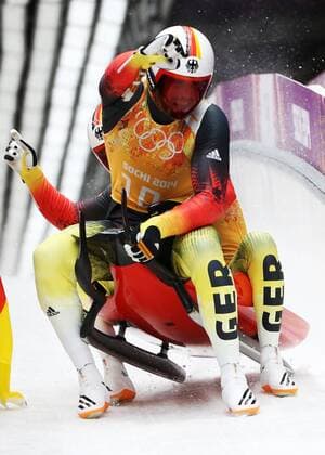 OLYMPIA - Olympische Spiele 2014 KRASNAJA POLJANA,RUSSLAND,13.FEB.14 - DIVERS, OLYMPIA, RODELN - Olympische Winterspiele Sotschi 2014, Sliding Center Sanki, Rschanaja Poljana, Team Staffel. Bild zeigt den Jubel von Tobias Wendl und Tobias Arlt (GER). 