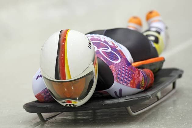 Skeleton Frauen women Lauf 1 HIER beim Start Anja Huber GER