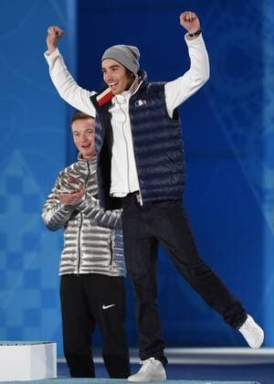 (140219) -- SOCHI, Feb. 19, 2014 (Xinhua) -- Bronze medalist Kevin Rolland (R) of France poses at the awarding ceremony for men s ski halfpipe of Freestyle Skiing at the 2014 Sochi Winter Olympic Games in Sochi, Russia, Feb. 19, 2014. (Xinhua Wang Haofei) (SP)OLY-RUSSIA-SOCHI-FREESTYLE SKIING-MEN S SKI HALFPIPE 
