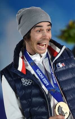 (140219) -- SOCHI, Feb. 19, 2014 (Xinhua) -- Bronze medalist Kevin Rolland of France poses at the awarding ceremony for men s ski halfpipe of Freestyle Skiing at the 2014 Sochi Winter Olympic Games in Sochi, Russia, Feb. 19, 2014. (Xinhua Wang Haofei) (SP)OLY-RUSSIA-SOCHI-FREESTYLE SKIING-MEN S SKI HALFPIPE 