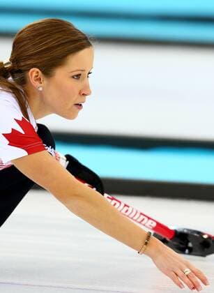(140220) -- SOCHI, Feb. 20, 2014 (Xinhua) -- Kaitlyn Lawes of Canada competes during the women s gold medal competition of curling event between Canada and Sweden at the 2014 Sochi Winter Olympic Games in Sochi, Russia, Feb. 20, 2014. Canada won 6-3 and claimed the gold medal of the event. (Xinhua Gong Bing) (SP)OLY-RUSSIA-SOCHI-CURLING-WOMEN S GOLD MEDAL-CAN VS SWE 