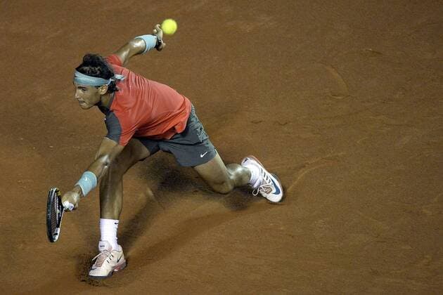 RIO DE JANEIRO, Rafael Nadal of Spain returns the during the 2014 Rio Open quarter-final match in Rio de Janeiro, Brazil, on Feb. 21, 2014. Nadal won 2-0. (Xinhua Fabio Castro Agif AGENCIA ESTADO) (vf) (sp) BRAZIL OUT (SP)BRAZIL-RIO DE JANEIRO-TENNIS-OPEN 