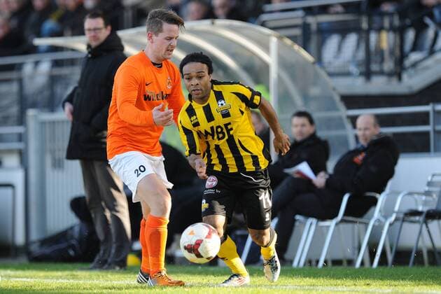(L-R) Stijn Pol van HHC ardenberg, Marvin Wijks van Rijnsburgse Boys Rijnsburgse Boys v HHC Hardenberg Topklasse zaterdag 2013 2014 xVIxPieterxPlatteelxIVx 2128182