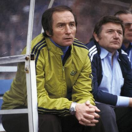 Trainer Uli Maslo (S04) links und Betreuer Karl-Heinz Charlie Neumann (S04) auf der Trainerbank, Fussball, Bundesliga, 1977 1978, FC Schalke 04 gegen Borussia Dortmund 0:2 Fussball, Bundesliga, 1977 1978, Parkstadion, FC Schalke 04 gegen Borussia Dortmund 0:2, Trainer Uli Maslo (S04) links und Betreuer Karl-Heinz Charlie Neumann (S04) auf der Trainerbank, football, Bundesliga, 1977 1978, Park Stadium, FC Schalke 04 versus Borussia Dortmund 0:2, coach Uli Maslo (S04) left and guardian Karl-Heinz Charlie Neumann on the coaching bench