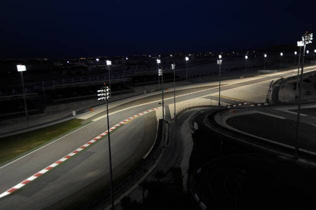 Licht Test für den Nacht GP am 06.04.14 Test Bahrain, Shakir, 02.03.2014 Photo:mspb Jerry Andre Licht Test Nacht GP; formula 1 GP, Test 20014