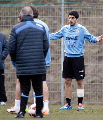 FUSSBALL - AUT vs URU, Testspiel, Vorberichte, Training KLAGENFURT,AUSTRIA,04.MAR.14 - FUSSBALL - ÖFB Freundschaftsspiel, Vorberichte, Abschlusstraining Nationalteam URU. Bild zeigt Luis Suarez (URU). 