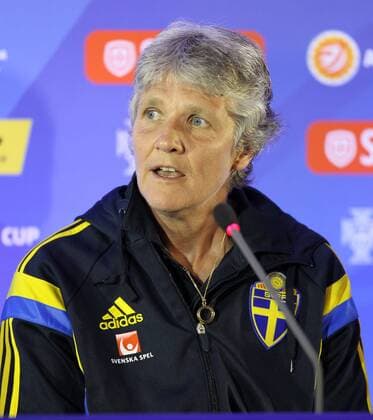 Fussball, Algarve Cup 2014, Pressekonferenz, v.li.: Trainerin Pia Sundhage (Schweden, Head Coach) Einzelbild xmrx