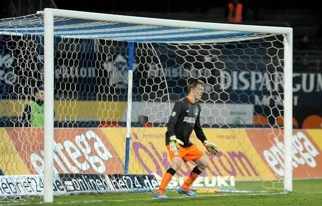 Darmstadt, Deutschland 07. März 2014: 3. Bundesliga 13 14 - SV Darmstadt vs. MSV Duisburg. Der Feldspieler Spieler Gerrit WEGKAMP (MSV Duisburg) steht als Torwart Torhueter im Tor. fu