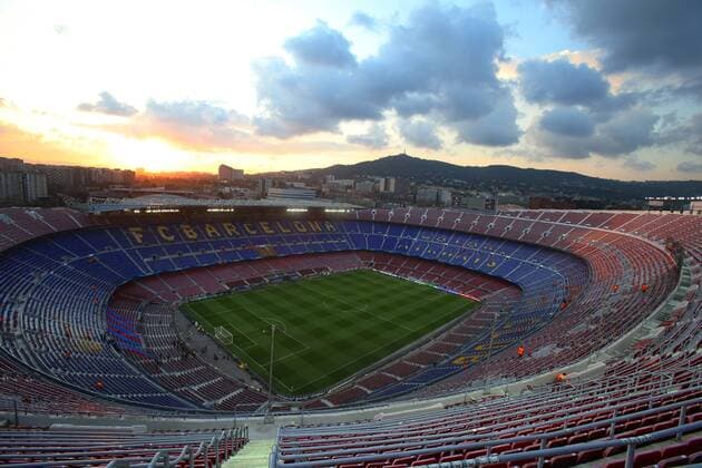Fußball, Stadiongeschichte FC Barcelona A general view of the Nou Camp FC Barcelona Barca - Champions League last 16, second leg - Nou Camp - Barcelona - Spain - EDITORIAL USE ONLY. No use with unauthorised audio, video, data, fixture lists, club league logos or live services. Online in-match use limited to 120 images, no video emulation. No use in betting, games or single club league player publications.