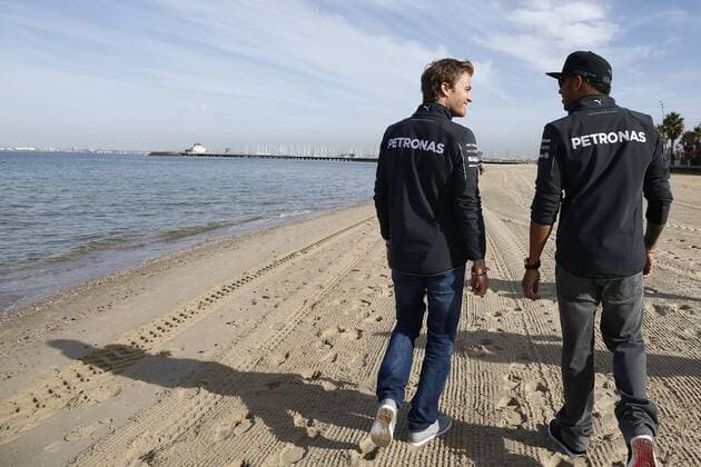 Motorsports: FIA Formula One World Championship 2014, Grand Prix of Australia, 6 Nico Rosberg (GER, Mercedes AMG Petronas F1 Team), 44 Lewis Hamilton (GBR, Mercedes AMG Petronas F1 Team), xHOCHxZWEIx