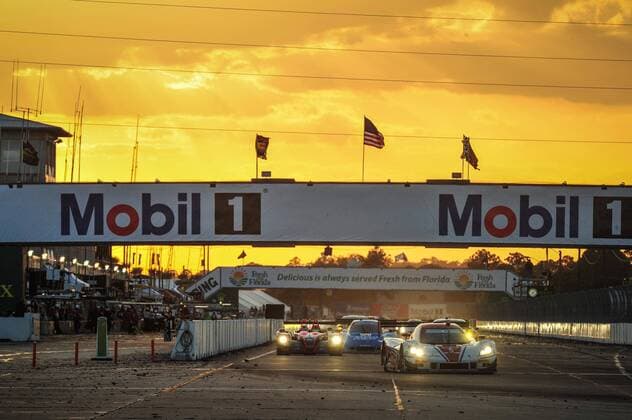 5 ACTION EXPRESS RACING CORVETTE DP CHEVROLET JOAO BARBOSA (PRT) CHRISTIAN FITTIPALDI (BRA) SEBASTIEN BOURDAIS (FRA) MOTORSPORT : Course - 12 heures Sebring - 16 03 2014 VisionSport 
