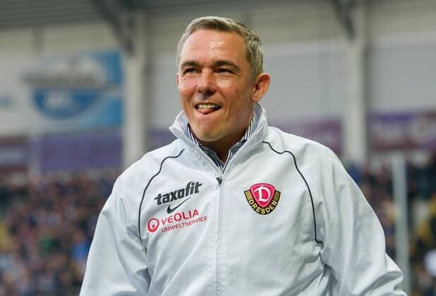 14. Maerz 2014: Paderborn, Fussball 2. Bundesliga: SC Paderborn - SG Dynamo Dresden: Dresdens Trainer Olaf Janssen.