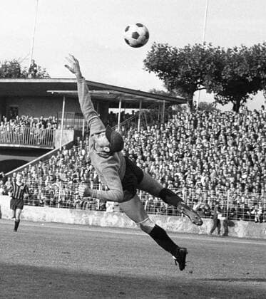 Manfred Manglitz, (Meidericher SV) HM