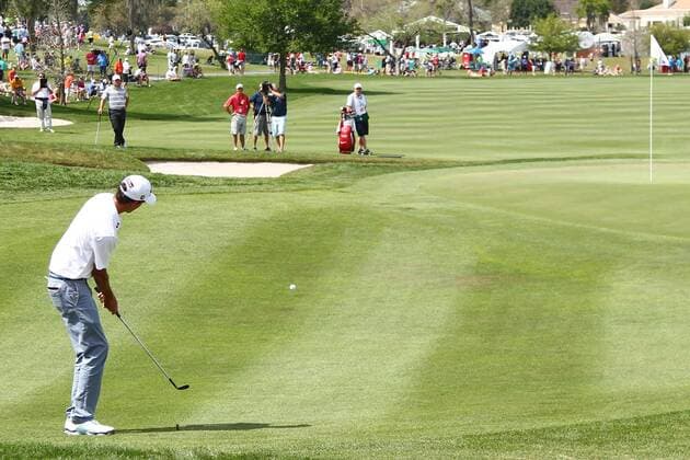 March 22, 2014 - Orlando, Florida, U.S - Adam Scott chips on to the 6th green during the third round of the Arnold Palmer Invitational presented by MasterCard held at Arnold Palmer s Bay Hill Club and Lodge. Golf 2014 - Arnold Palmer Invitational - Round 3 - ZUMAw10