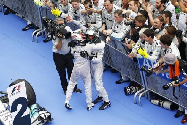 Motorsports: FIA Formula One World Championship 2014, Grand Prix of Malaysia, 44 Lewis Hamilton (GBR, Mercedes AMG Petronas F1 Team), 6 Nico Rosberg (GER, Mercedes AMG Petronas F1 Team), xHOCHxZWEIx