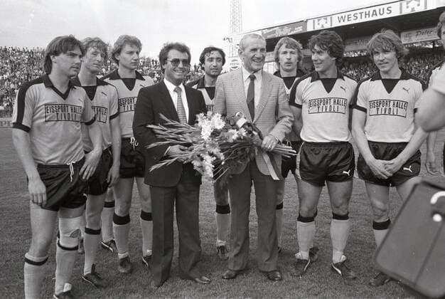 Fußball, Trainerhistorie, Alemannia Aachen Alemannia Aachen - Braunschweig vom 22.5.1981: Ehrung von Reinhold Münzenberg HM