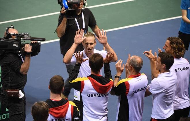 Tennis Daviscup Viertelfinale 2014 Frankreich -Deutschland Palais de Sports Jean Weille Nancy,Frankreich Deutsches Team : Peter Gojowczyk,Deutschland