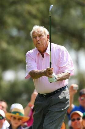 April 9, 2014 - Augusta, GA, USA - Arnold Palmer tees off on the No. 1 hole during the Par 3 Contest at Augusta National Golf Club in Augusta, Ga., on Wednesday, April 9, 2014. Masters Tournament - ZUMAm67