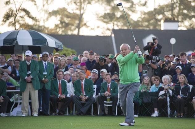 Arnold Palmer hits an honorary tee shot to start the 2014 Masters Tournament at Augusta National Golf Club in Augusta, Georgia, April 10, 2014.  AUG20140410314