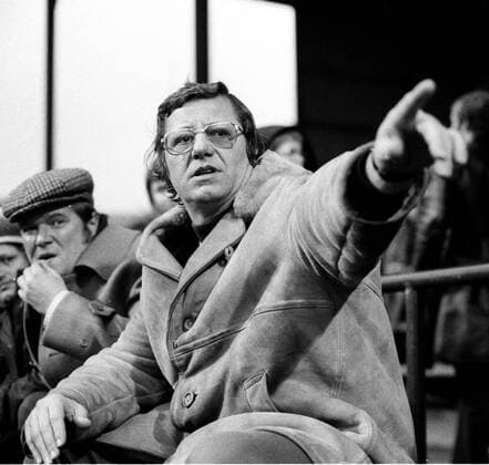 Trainer Rudi Fassnacht, 1973, Arminia Bielefeld, auf der Bank HM