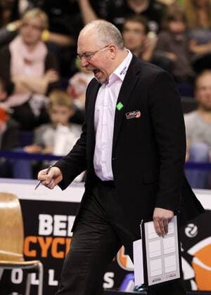 Trainer Mark Lebedew Freude Emotion jubelnd Jubel nach Satzgewinn Volleyball Bundesliga Herren PlayOff halbfinale Saison 2013 14 13.04.2014 BR Volleys Berlin vs. TV Ingersoll Bühl