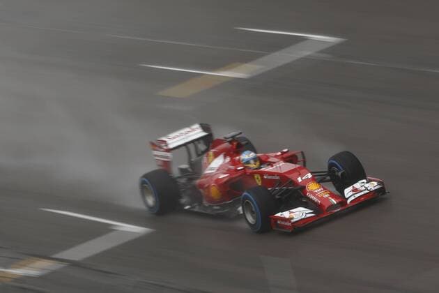 Motorsports: FIA Formula One World Championship 2014, Grand Prix of China, 14 Fernando Alonso (ESP, Scuderia Ferrari), xHOCHxZWEIx