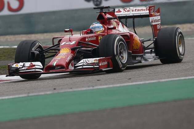 Motorsports: FIA Formula One World Championship 2014, Grand Prix of China, 14 Fernando Alonso (ESP, Scuderia Ferrari), xHOCHxZWEIx