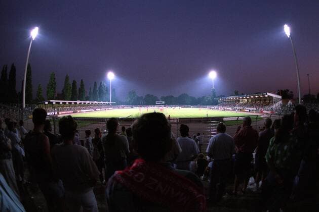 Fußball, Stadiongeschichte 1. FSV Mainz 05 Flutlichtspiel im Mainzer Bruchwegstadion