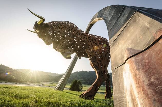 THEMENBILD - Vorberichterstattung zum Baufortschritt am Red Bull Ring vor dem Formel-1 Grand-Prix von Österreich, welcher nach mehrjähriger Unterbrechung am 22. Juni 2014 wieder stattfinden wird. Aufgenommen am 18. Juli 2012, in Spielberg, Österreich ILLUSTRATION - Construction progress at the Red Bull Circuit in Spielberg. The image was taken on July, 18 th, 2012, in Spielberg. Austria, ,  EP_szo Ex  