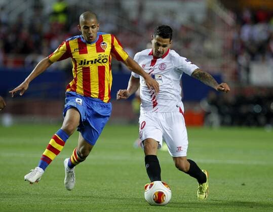 First leg of 1 2 Europa League match between Sevilla FC and Valencia FC. In this picture, Sofian Feghouli and Vitolo. xRAMONxNAVARROx 
