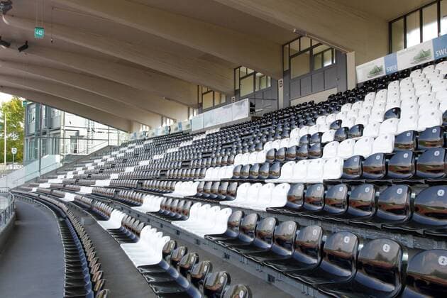 Fußball, Stadiongeschichte SSV Ulm 1846 leere Haupttribuene SSV Ulm 1846 Fussball , Chaos beim SSV Ulm 1846 Fussball, Fussball, Regionalliga Suedwest, 24.04.2014 EP_hlr