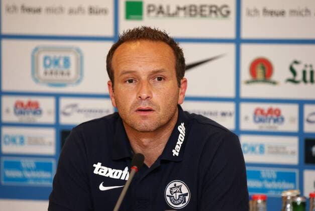 Rostock, 26.04.2014, DKB Arena, Fussball, 3.Liga, 36. Spieltag. , FC Hansa Rostock vs. RB Leipzig 0:1 (0:1), Pressekonferenz nach Abpfiff. , Im Bild: Trainer Dirk Lottner (Hansa Rostock) ,