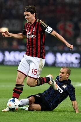 Milano 04 05 2014 - Serie A AC Milan vs. Inter Mailand : Riccardo Montolivo-Rodrigo Palacio 