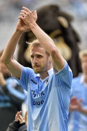 04.05.2014, Fussball 2.Bundesliga 2013 2014, 33.Spieltag, TSV 1860 München - VfL Bochum, in der Allianz-Arena München. Daniel Bierofka (1860) verabschiedet sich nach dem Spiel. 