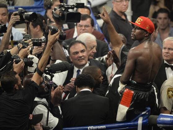 Floyd Mayweather Jr. WBC-WBA & Ring magazine welterweight title in Las Vegas. May 3, 2014 - ZUMAbl1