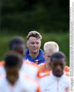 ,coach Louis van Gaal of Holland during a training session of the Netherlands on May 7, 2014 at Hoenderloo, The Netherlands. Netherlands Training session 2013 2014 xVIxLaurensxLindhoutxIVx 2287716