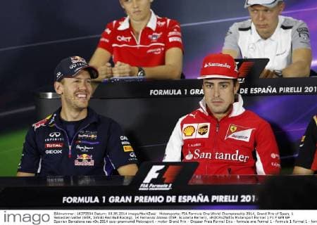 Motorsports: FIA Formula One World Championship 2014, Grand Prix of Spain, 1 Sebastian Vettel (GER, Infiniti Red Bull Racing), 14 Fernando Alonso (ESP, Scuderia Ferrari), xHOCHxZWEIx