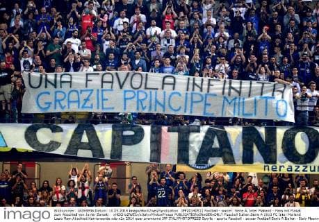 IPP20140511 Football - soccer: Serie A, Inter Mailand - Fans mit Plakat zum Abschied von Javier Zanetti xHOCHxZWEIx xItalyxPhotoxPressx 